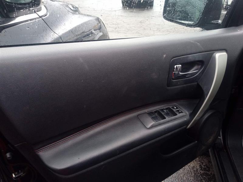 Nissan Rogue S AWD 2012