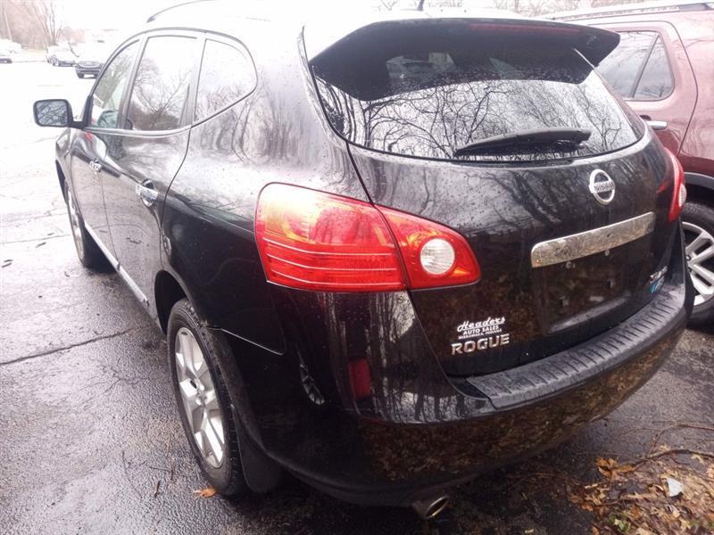 Nissan Rogue S AWD 2012