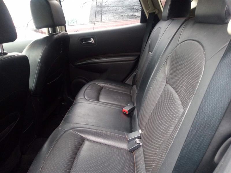 Nissan Rogue S AWD 2012