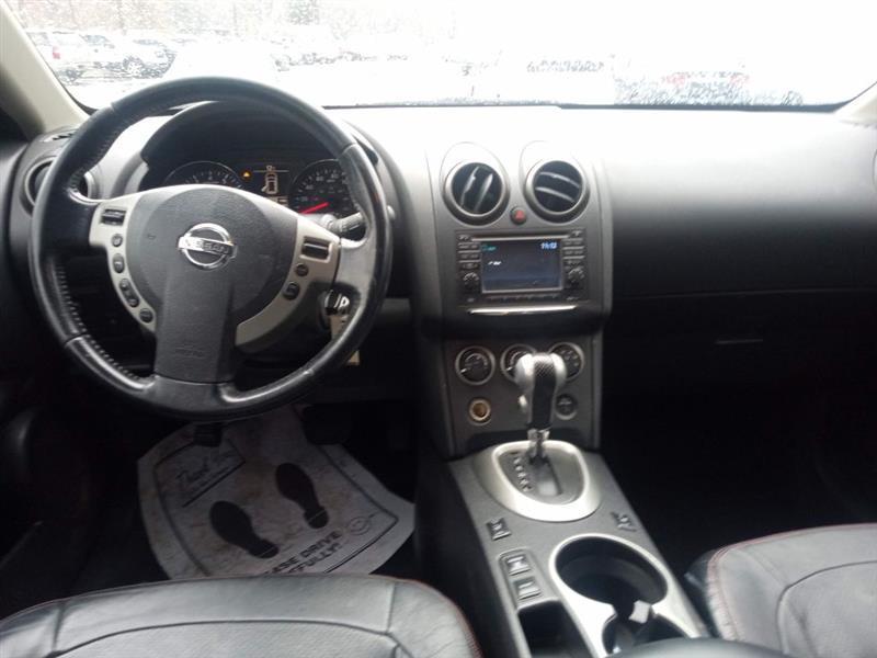 Nissan Rogue S AWD 2012