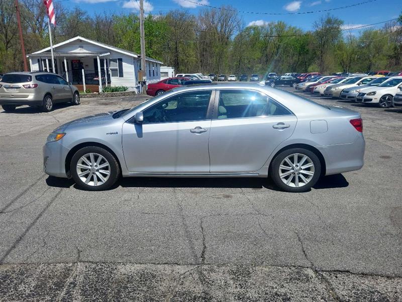 Toyota Camry Hybrid LE 2012