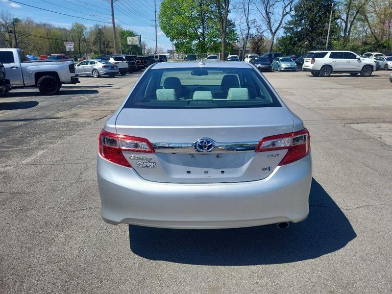 Toyota Camry Hybrid LE 2012