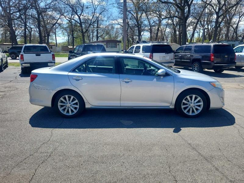 Toyota Camry Hybrid LE 2012