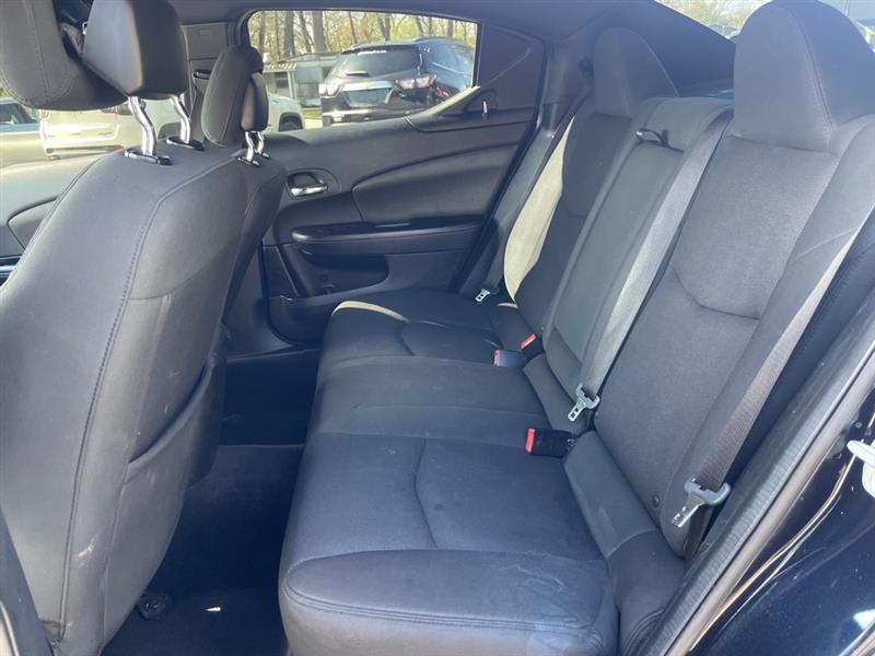 Dodge Avenger Base 2012