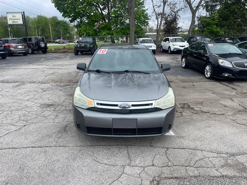Ford Focus SE Sedan 2010