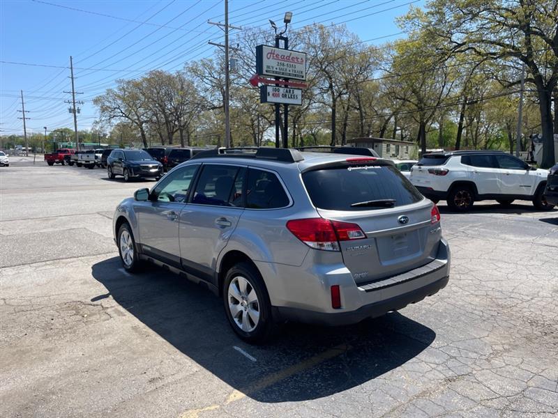 Subaru Outback 2.5i Premium 2010