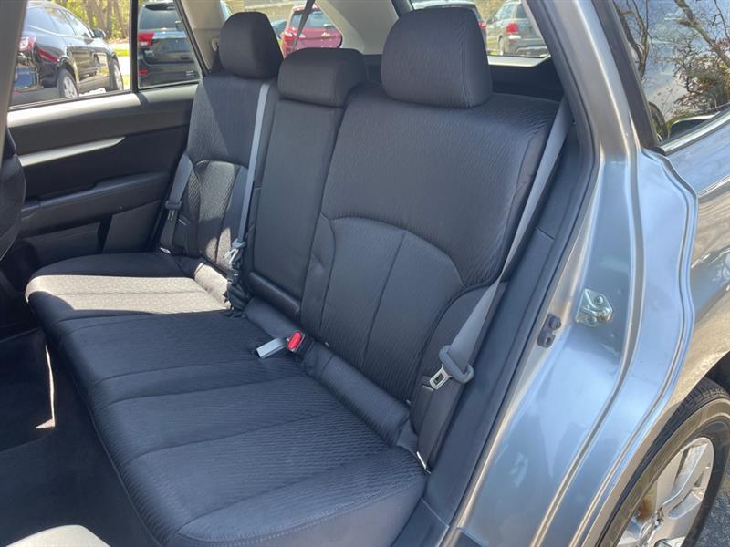 Subaru Outback 2.5i Premium 2010