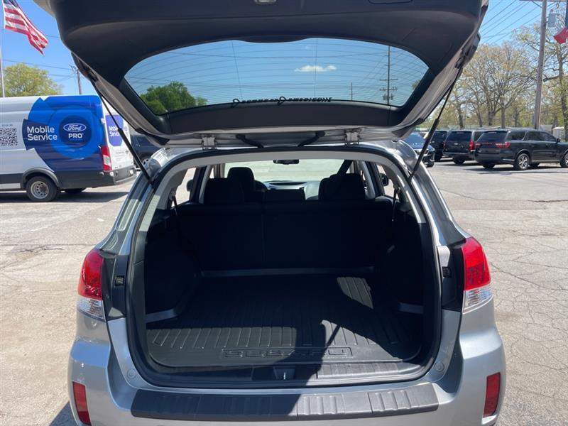 Subaru Outback 2.5i Premium 2010