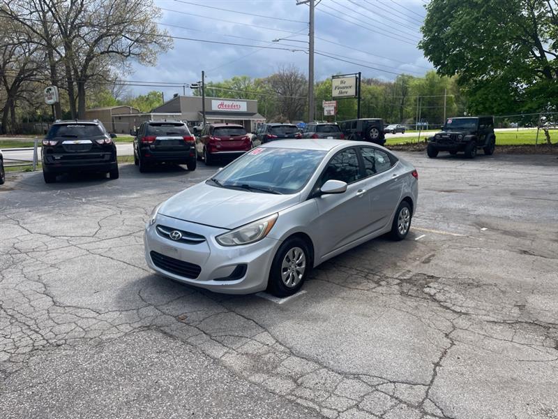 2016 Hyundai Accent SE 4-Door 6A