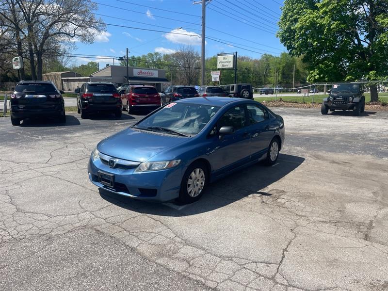 2010 Honda Civic DX-VP Sedan 5-Speed AT