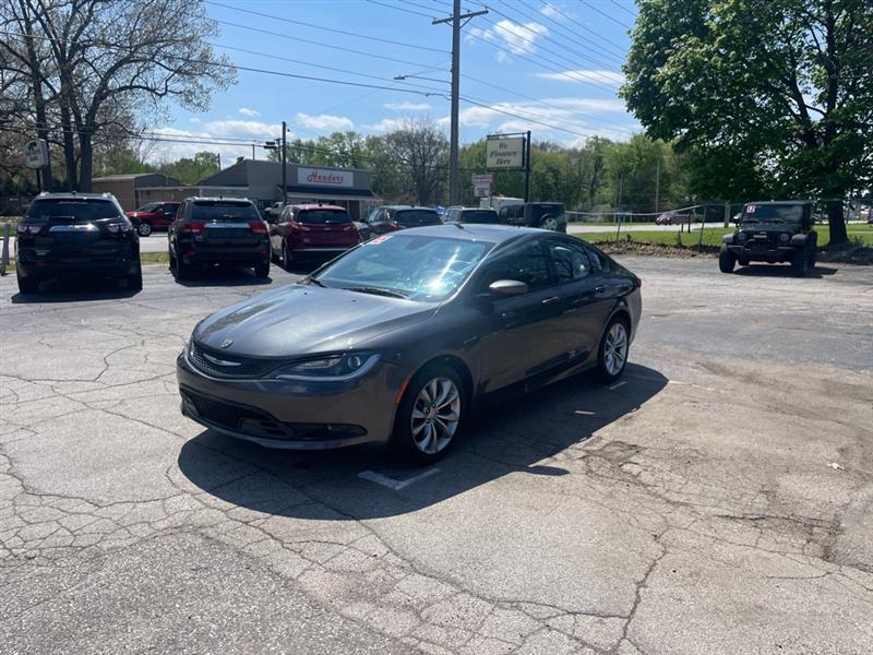 2015 Chrysler 200 S