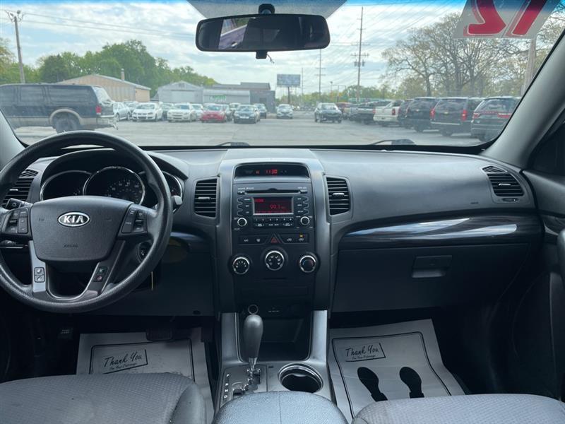 Kia Sorento LX 2WD 2012