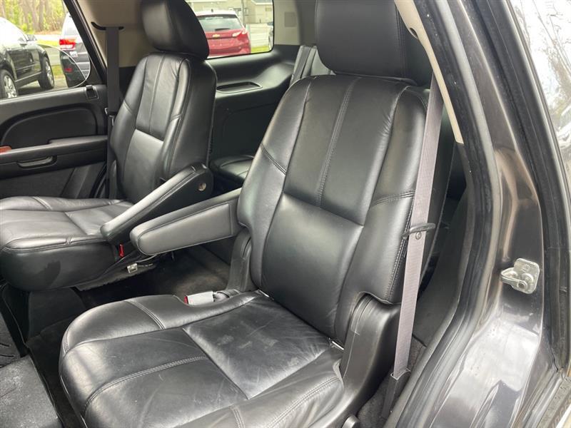 Chevrolet Tahoe LT 4WD 2011