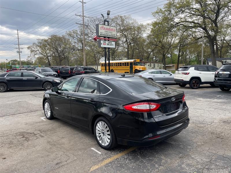 Ford Fusion Hybrid SE 2013