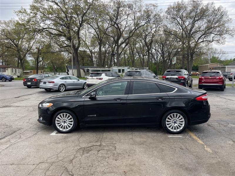 Ford Fusion Hybrid SE 2013