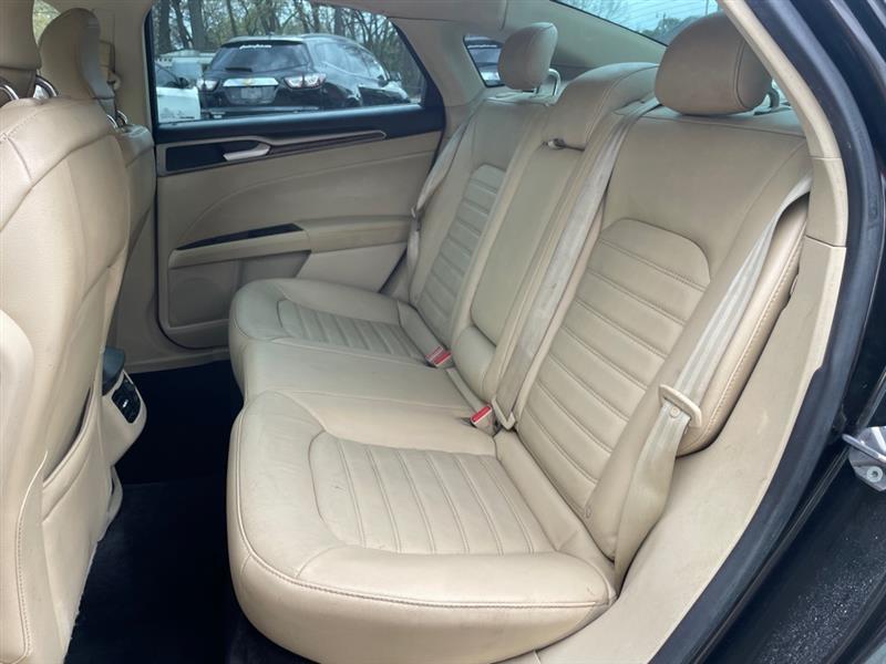 Ford Fusion Hybrid SE 2013