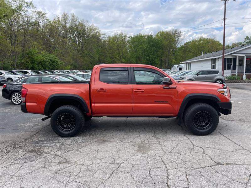 Toyota Tacoma SR5 Double Cab Long Bed V6 6AT 2WD 2017