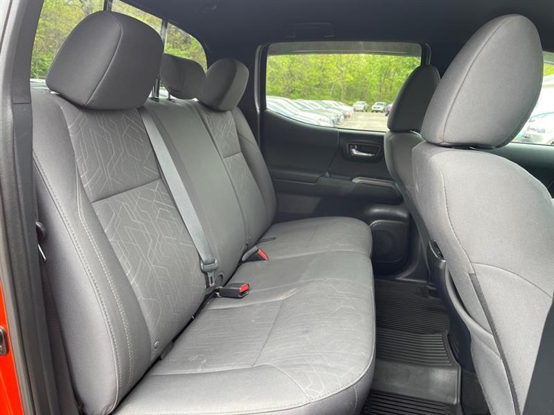 Toyota Tacoma SR5 Double Cab Long Bed V6 6AT 2WD 2017