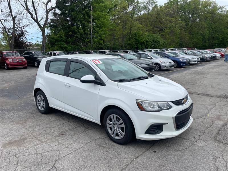 Chevrolet Sonic FL Auto Hatchback 2017