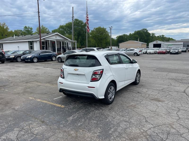 Chevrolet Sonic FL Auto Hatchback 2017