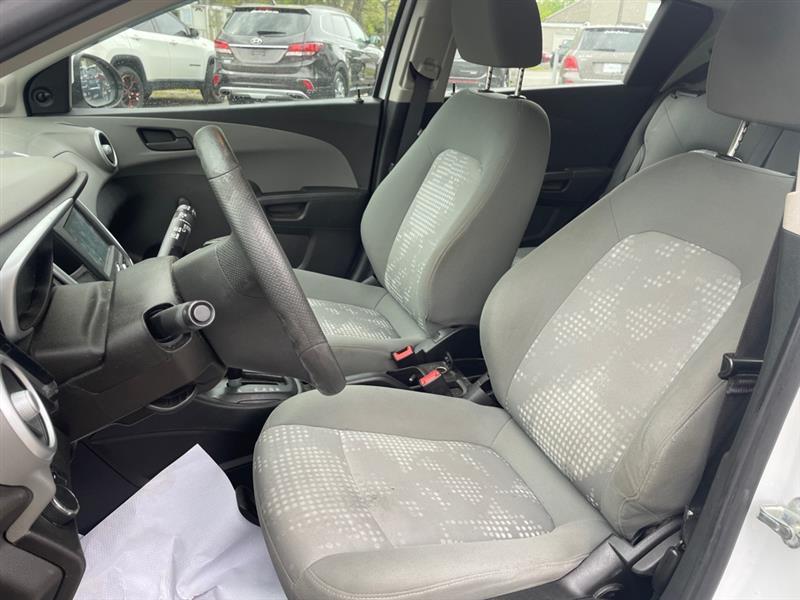 Chevrolet Sonic FL Auto Hatchback 2017