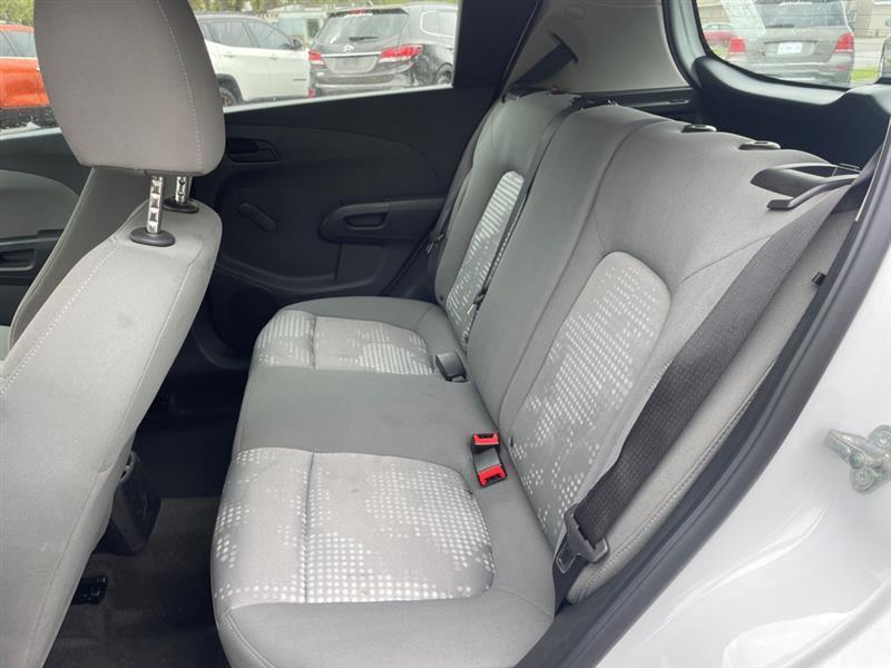 Chevrolet Sonic FL Auto Hatchback 2017