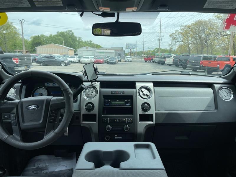 Ford F-150 XL SuperCrew 5.5-ft. Bed 4WD 2014