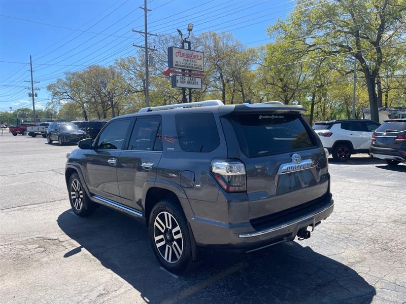 Toyota 4Runner SR5 4WD 2014
