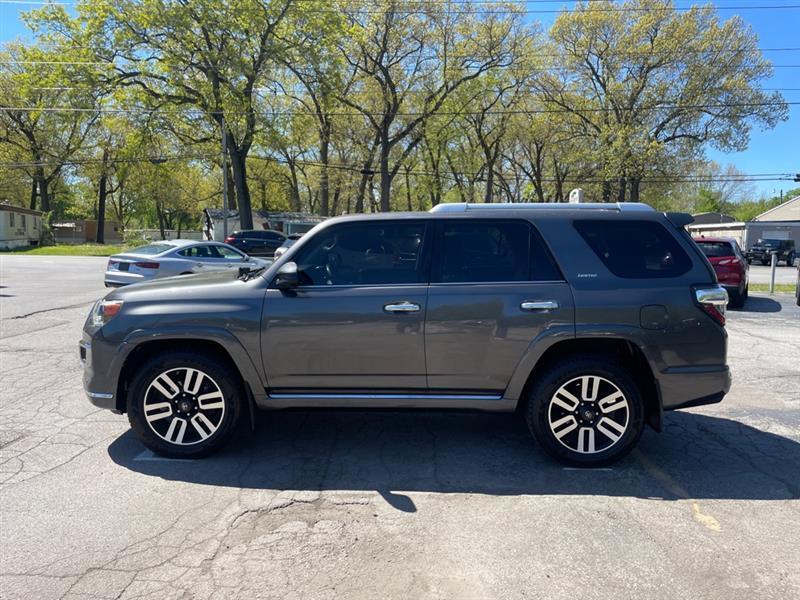 Toyota 4Runner SR5 4WD 2014