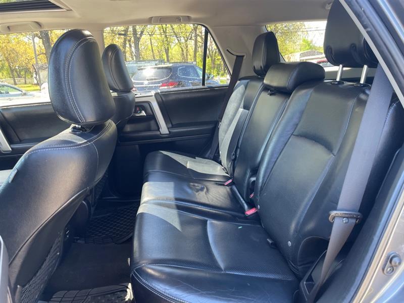 Toyota 4Runner SR5 4WD 2014