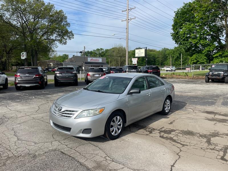 2010 Toyota Camry SE 6-Spd MT