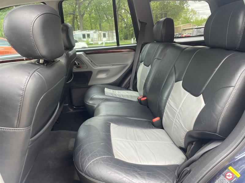 Jeep Grand Cherokee Overland 4WD 2004