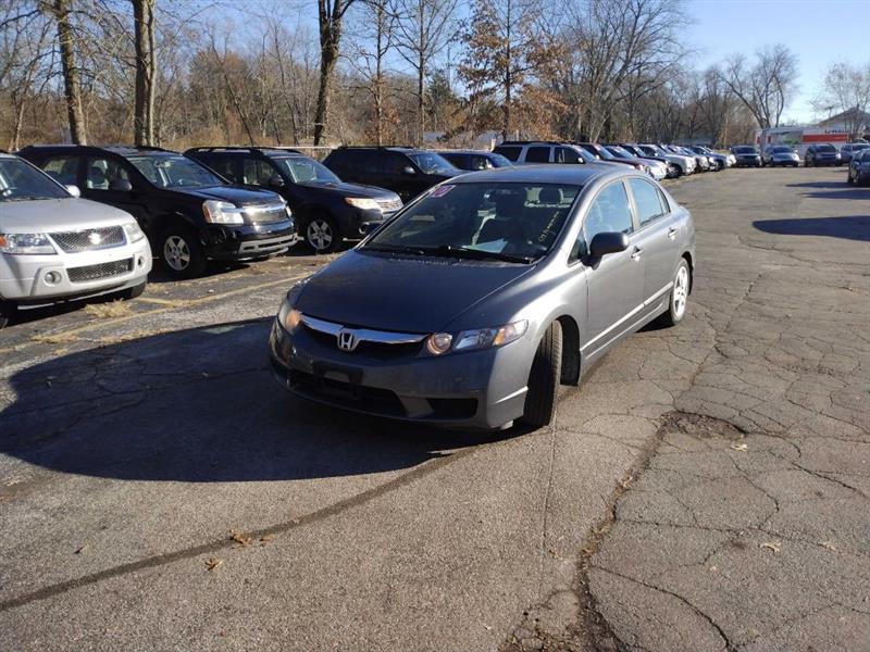 Honda Civic LX Sedan 5-Speed AT 2010
