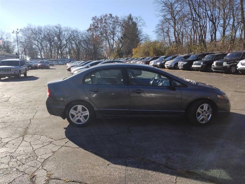 Honda Civic LX Sedan 5-Speed AT 2010