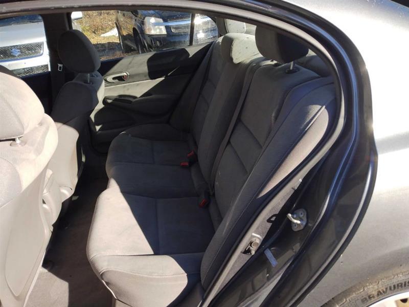 Honda Civic LX Sedan 5-Speed AT 2010