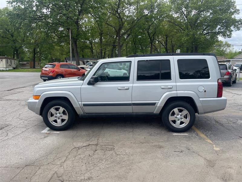 Jeep Commander Sport 4WD 2007
