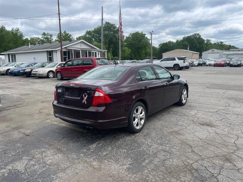 Ford Fusion SE 2012