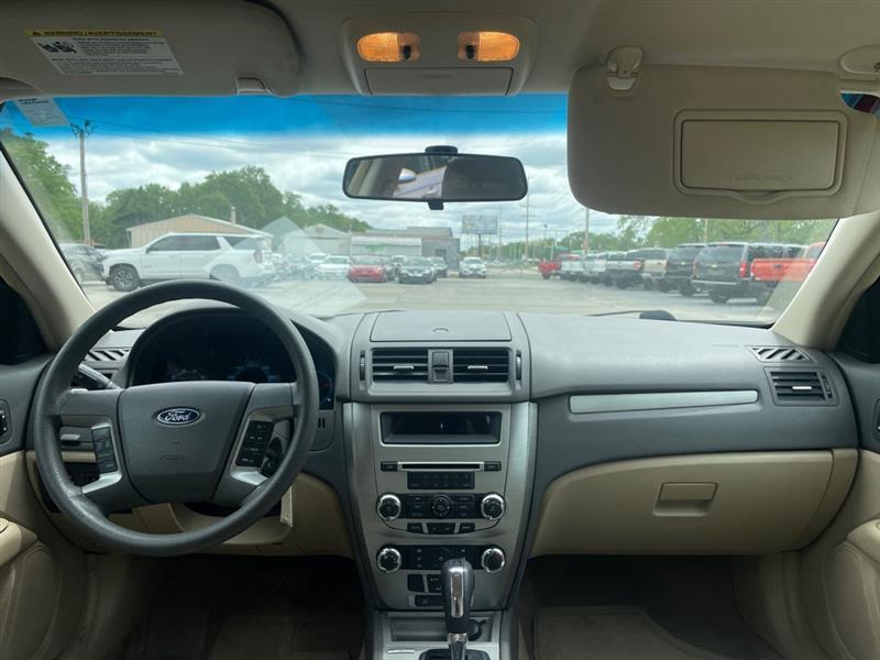 Ford Fusion SE 2012