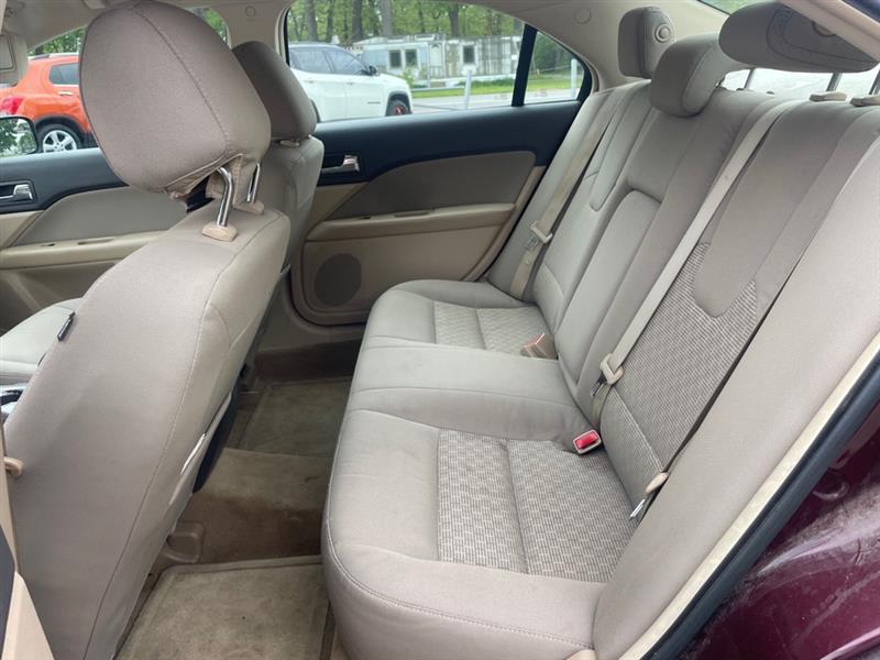 Ford Fusion SE 2012