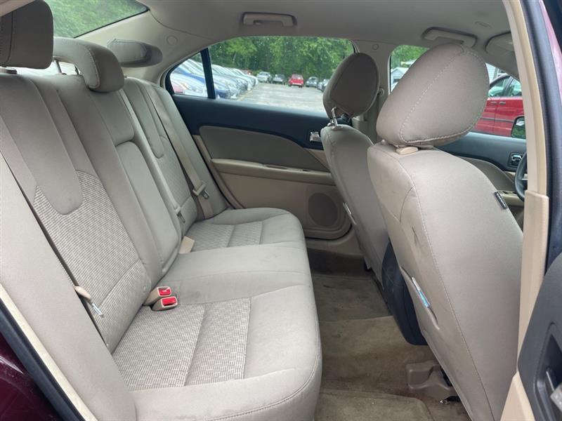Ford Fusion SE 2012
