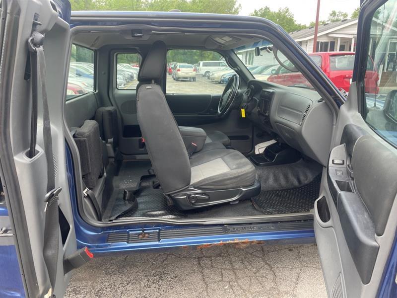 Ford Ranger XLT SuperCab 4-Door 2WD 2011