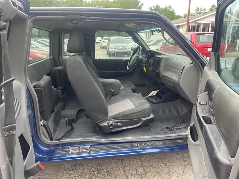 Ford Ranger XLT SuperCab 4-Door 2WD 2011