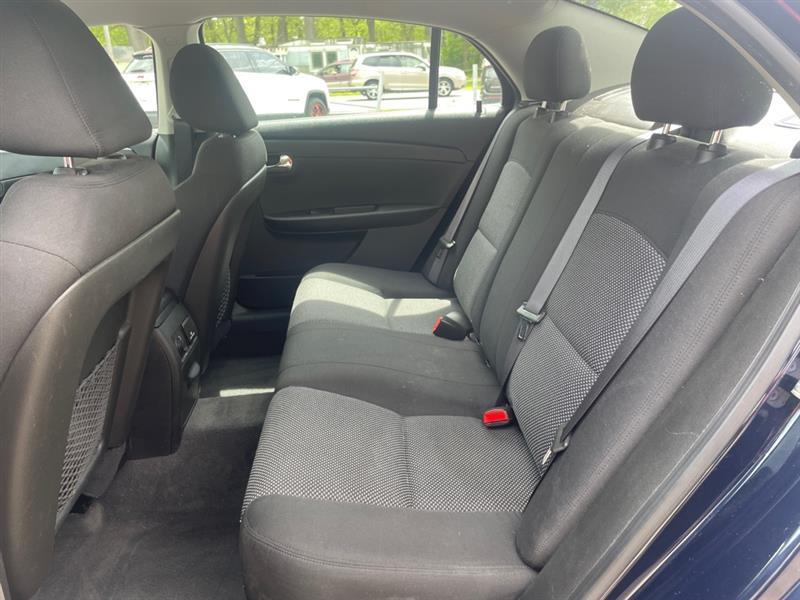 Chevrolet Malibu 1LT 2012
