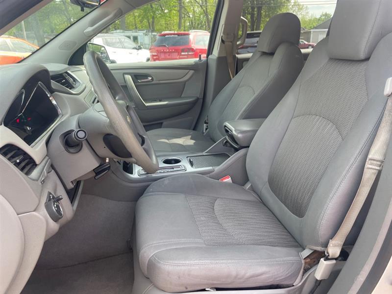 Chevrolet Traverse LS FWD 2013