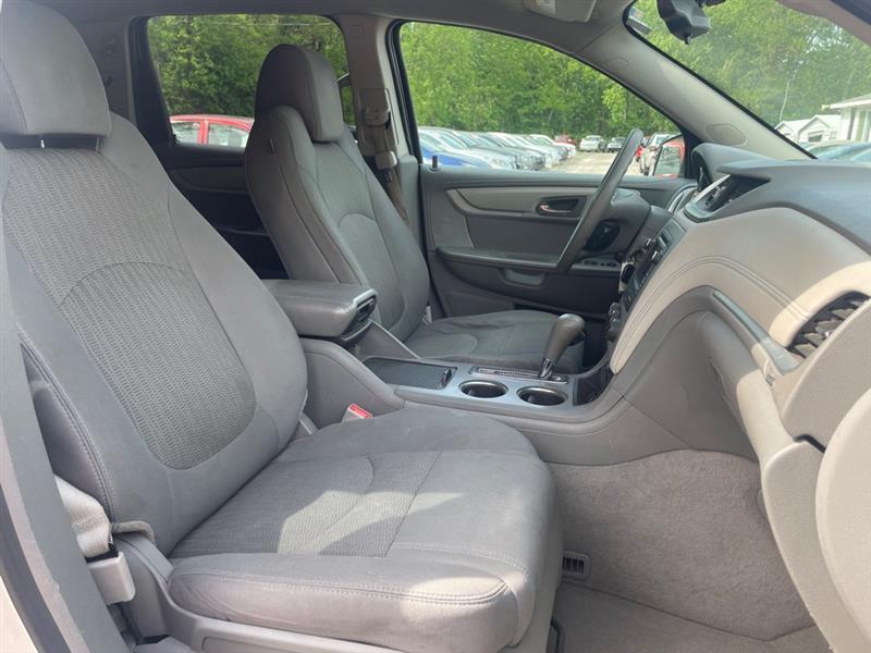 Chevrolet Traverse LS FWD 2013