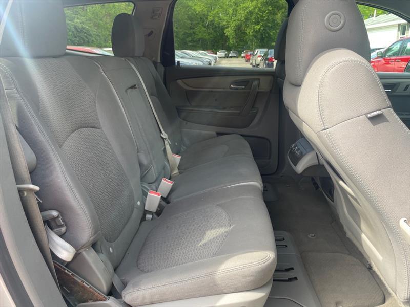 Chevrolet Traverse LS FWD 2013