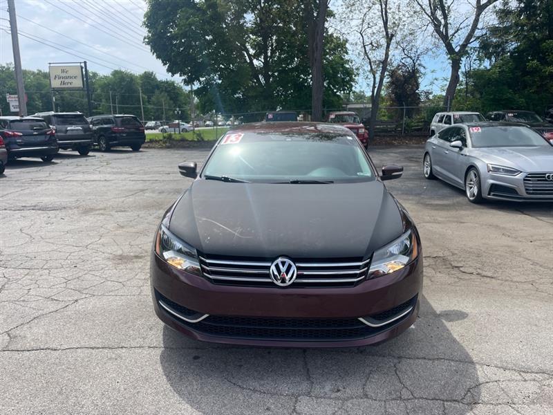 Volkswagen Passat 2.5L SE MT 2013