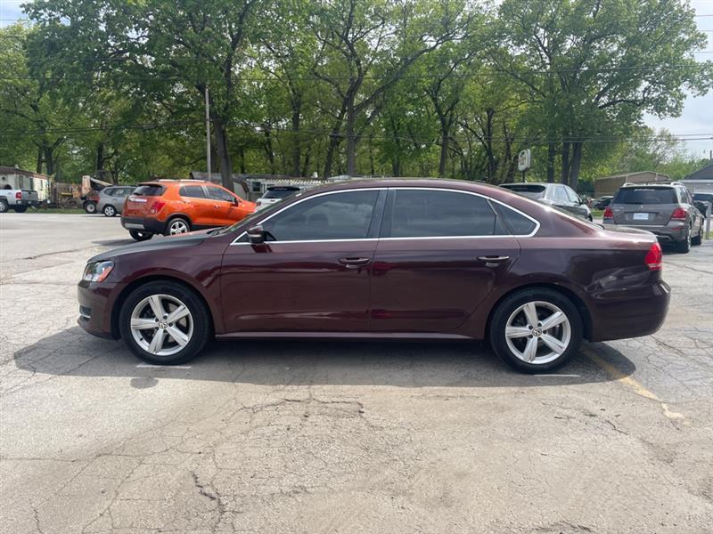 Volkswagen Passat 2.5L SE MT 2013