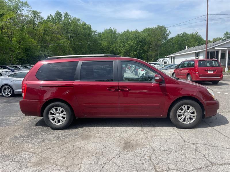 Kia Sedona LX LWB 2012
