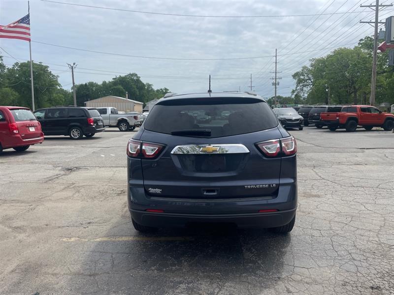 Chevrolet Traverse LS FWD w/PDC 2014